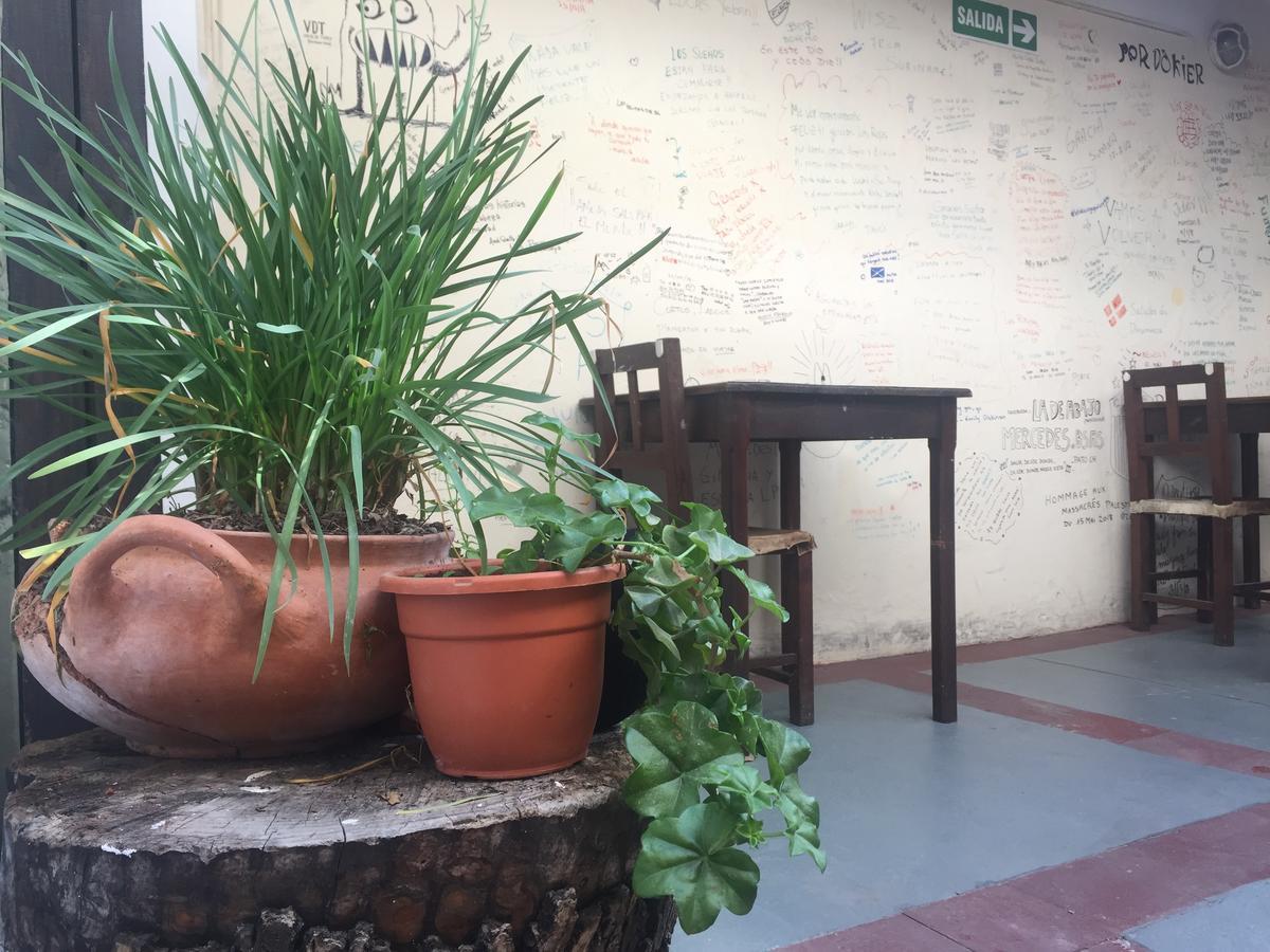 Las Rejas Hostel Salta Exteriör bild